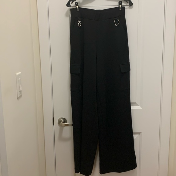 Black Forever21 Large wide leg pants - Picture 1 of 3